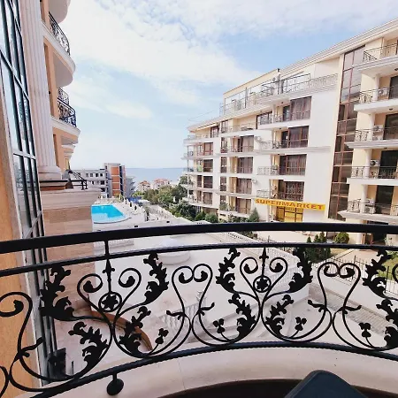 Admiral Apart Complex Apartamento